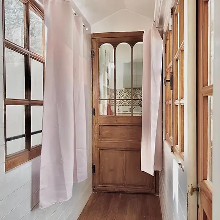 Appartement Au Croco Fleuri, 50m Des Arenes, Terrasse