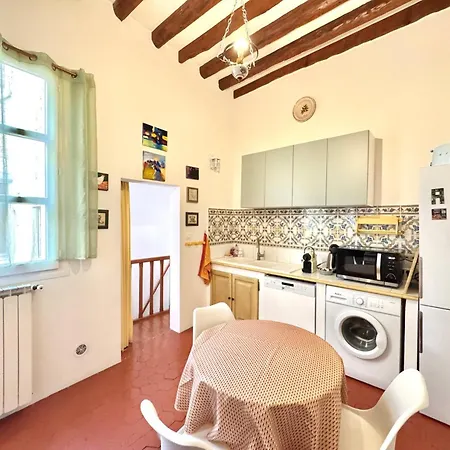 Au Croco Fleuri, 50m Des Arenes, Terrasse Appartement